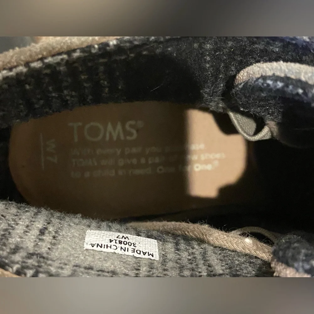 Women’s Toms Desert Beige Wedge Lace Up Booties Size 7